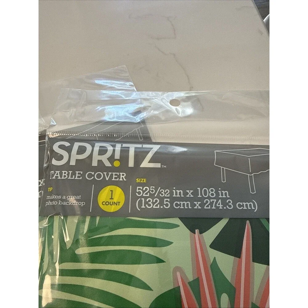 Set Of 3 Spritz Table Cover 52x108 Tropical Green Leaf Disposable